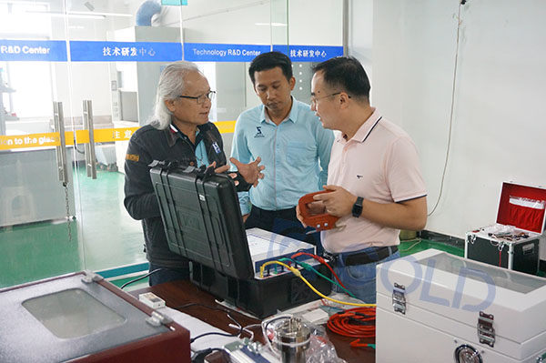 Tes apa yang harus dilakukan untuk transformator saat ini (CT)?